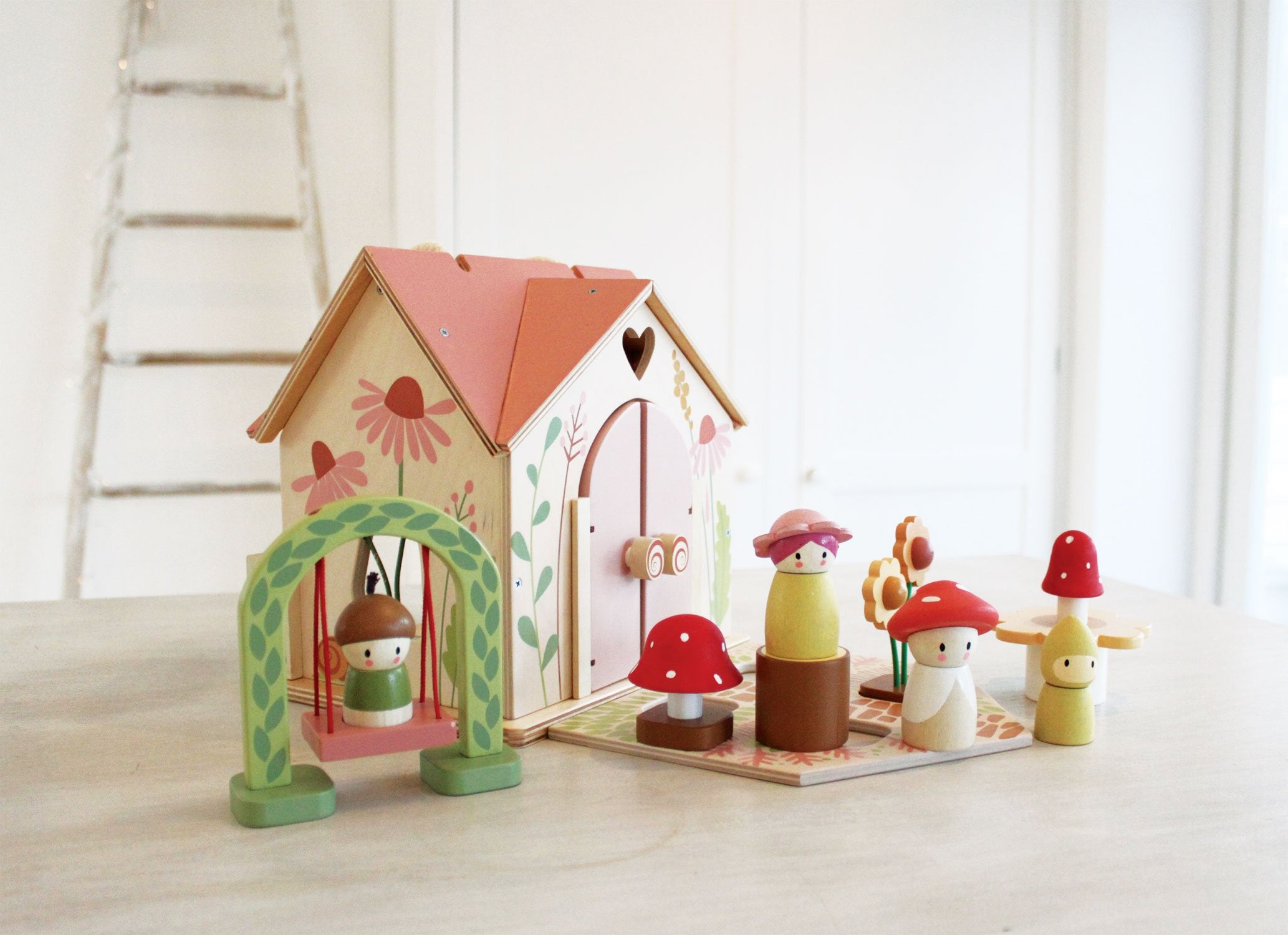 Rosewood Cottage Play Set